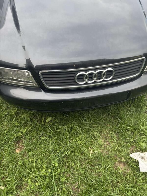 Grau Gebraucht 1998 Audi A4 Kombi | 900 € (Guter Preis) - Bild 1/4