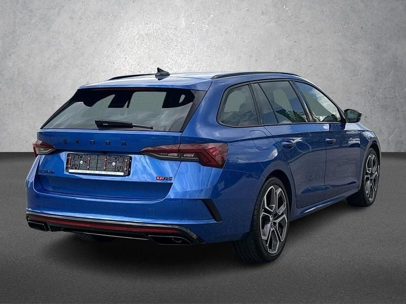 Gebraucht Skoda Octavia RS 245 PS (180 kW) 2023 Raceblau metallic Kombi
