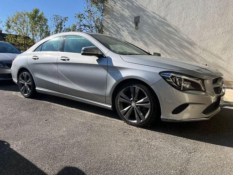 Gebraucht Mercedes CLA180 122 PS (89 kW) 2017 Silber Limousine