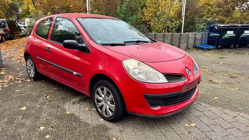 Rot Gebraucht 2007 Renault Clio II Authentique Limousine | 799 € (Superpreis) - Bild 1/4