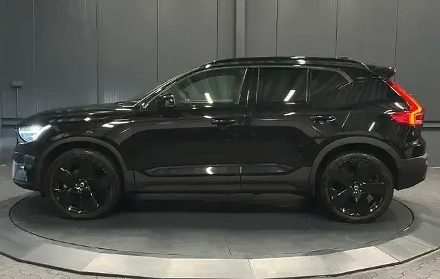 Gebraucht Volvo XC40 Plus 163 PS (119 kW) 2025 Schwarz SUV