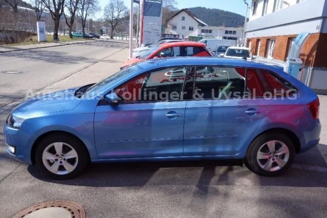 Gebraucht Skoda Rapid Ambition 90 PS (66 kW) 2016 Blau metallic Kombi