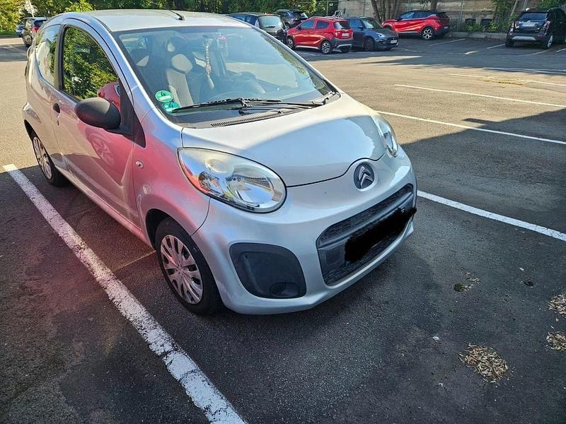 Silber Gebraucht 2013 Citroën C1 Tendance Kleinwagen | 2.800 € (Guter Preis) - Bild 1/4