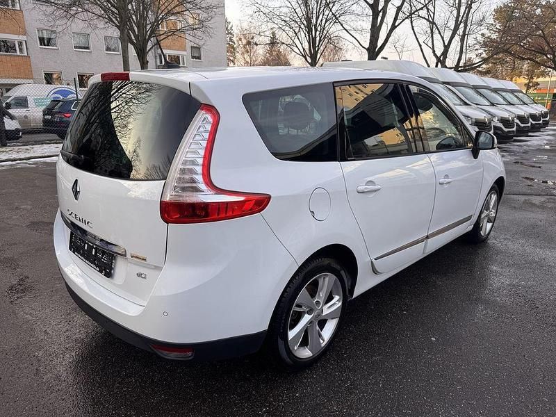 Gebraucht Renault Grand Scénic III 131 PS (96 kW) 2012 Weiß Van / Kleinbus