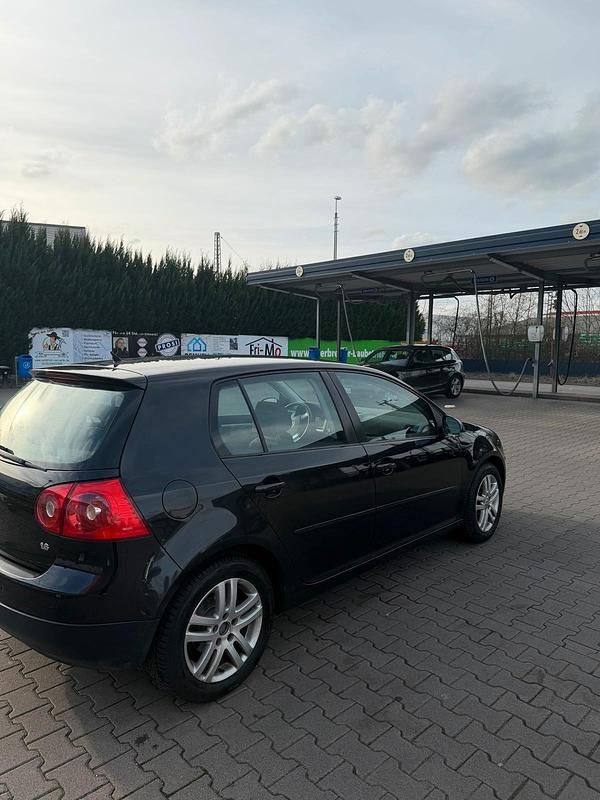 Gebraucht VW Golf V 102 PS (75 kW) 2007 Schwarz Kleinwagen