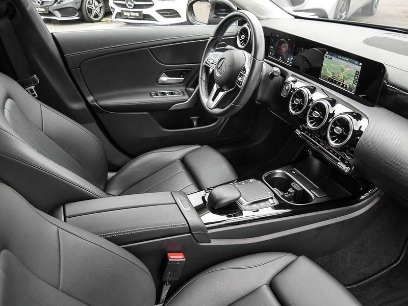 Gebraucht Mercedes CLA250e Shooting Brake Progressive 218 PS (160 kW) 2021 Schwarz Kombi