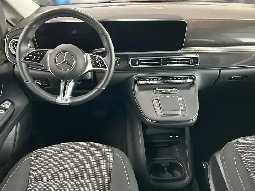 Gebraucht Mercedes EQV300 150 kW (204 PS) 2025 Hightechsilber metallic Van / Kleinbus