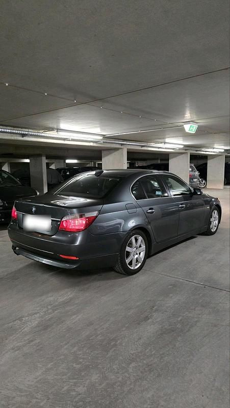 Gebraucht BMW 520 170 PS (125 kW) 2003 Grau Limousine