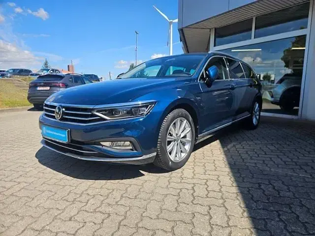 Gebraucht VW Passat Elegance 150 PS (110 kW) 2021 Blau Kombi