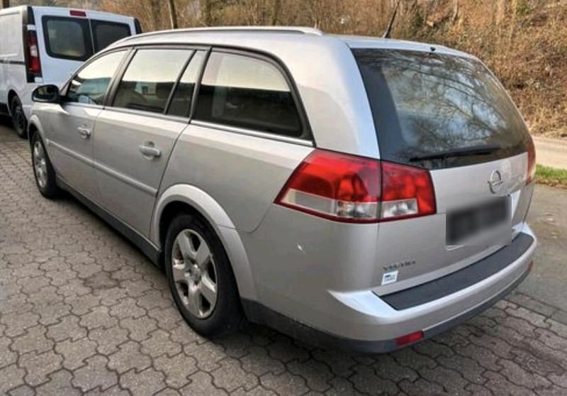 Gebraucht Opel Vectra 150 PS (110 kW) 2005 Silber Kombi