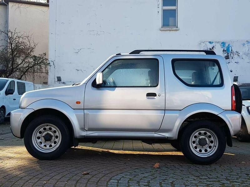 Gebraucht Suzuki Jimny Comfort 86 PS (63 kW) 2010 Silber SUV