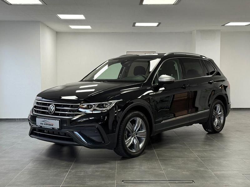 Gebraucht VW Tiguan Allspace Life 150 PS (110 kW) 2023 Schwarz SUV