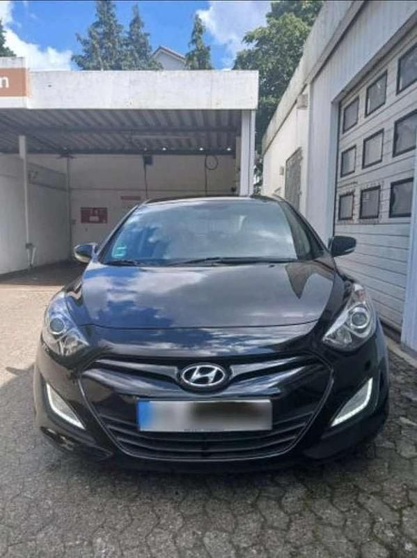 Gebraucht 2013 Hyundai i30 Style Limousine | 8.250 € (Fairer Preis) - Bild 1/4