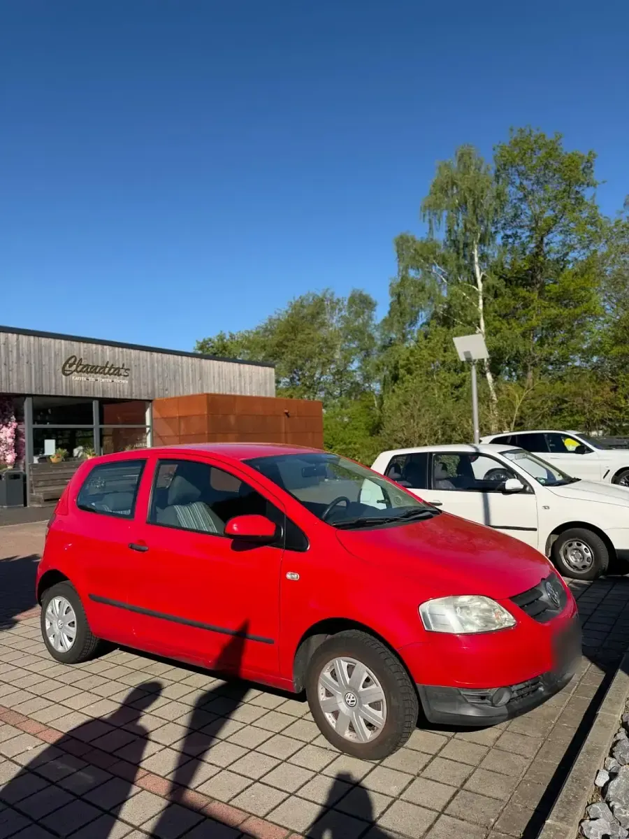 Gebraucht VW Fox 54 PS (39 kW) 2007 Rot Kleinwagen