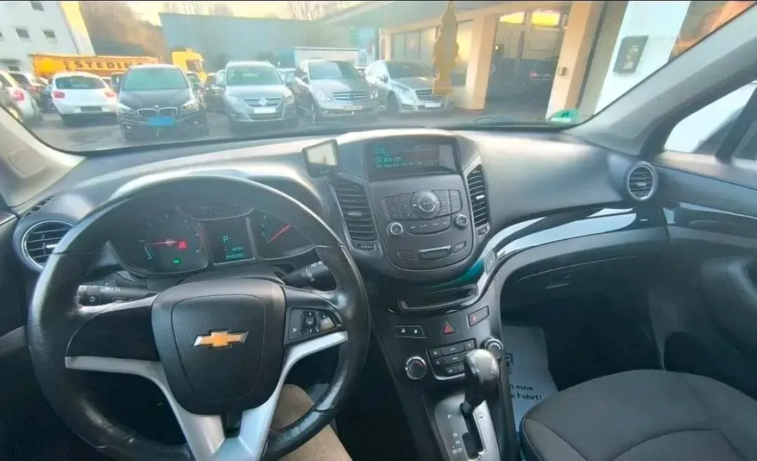Gebraucht Chevrolet Orlando 170 PS (125 kW) 2012 Schwarz Van / Kleinbus