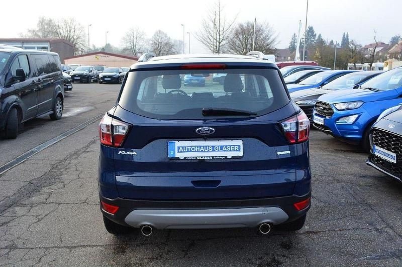 Gebraucht Ford Kuga Titanium 150 PS (110 kW) 2018 Blau SUV