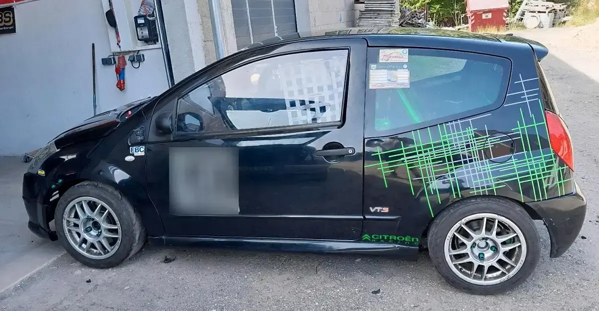 Gebraucht Citroën C2 122 PS (89 kW) 2004 Schwarz Kleinwagen