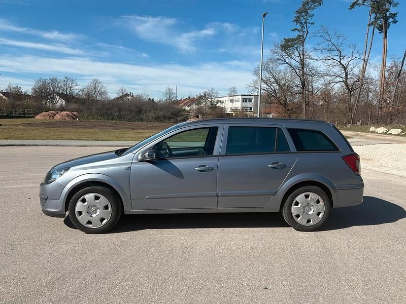 Gebraucht Opel Astra 105 PS (77 kW) 2007 Grau Kombi