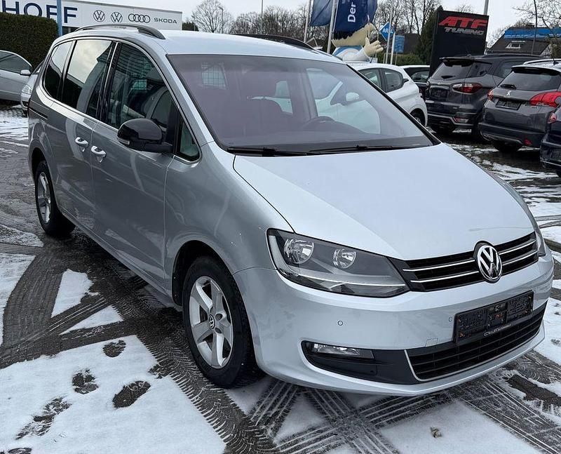 Gebraucht VW Sharan Match 140 PS (102 kW) 2014 Silber Van / Kleinbus