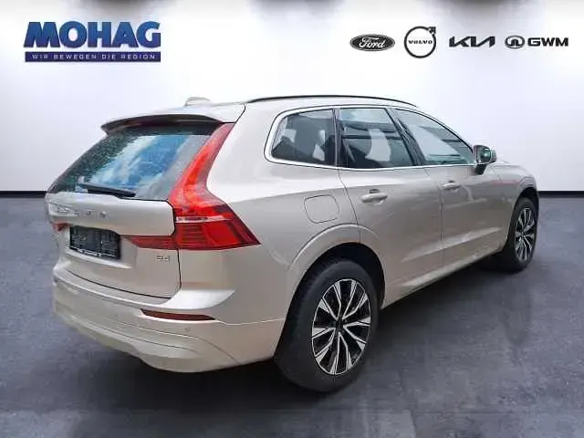 Gebraucht Volvo XC60 145 PS (106 kW) 2022 SUV