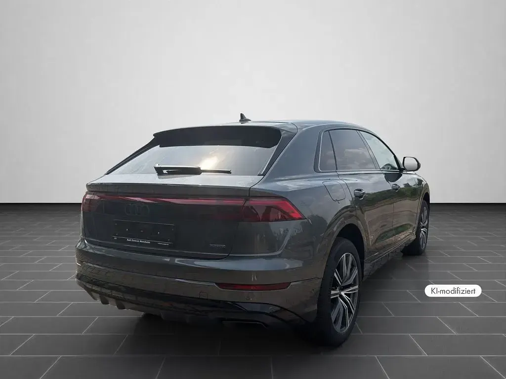 Neu Audi Q8 Business 394 PS (289 kW) 2026 Grau SUV