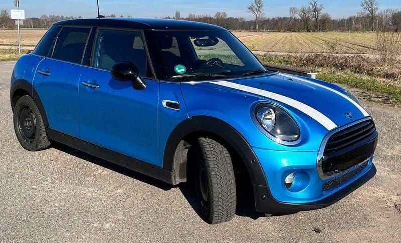 Gebraucht Mini Cooper D Pepper 116 PS (85 kW) 2018 Blau Kleinwagen