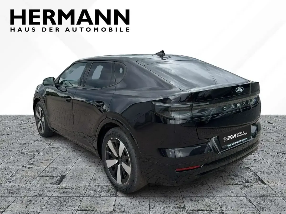 Używany Ford Capri Extended Range 210 kW (286 KM) 2025 Czarny SUV