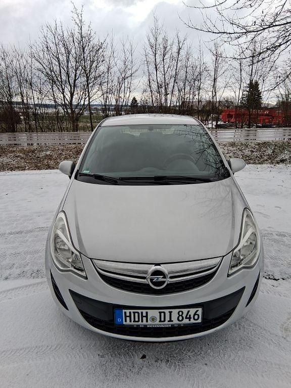 Silber Gebraucht 2013 Opel Corsa Active Kleinwagen | 3.300 € (Guter Preis) - Bild 1/4