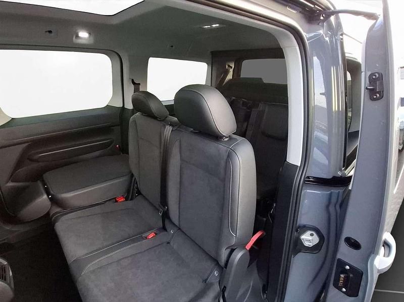 Neu VW Caddy Style 122 PS (89 kW) 2026 Pure grey Van / Kleinbus