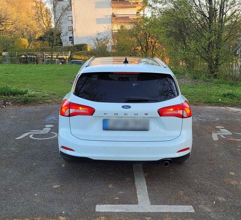 Second-hand Ford Focus Active 120 CP (88 kW) 2019 Alb Break