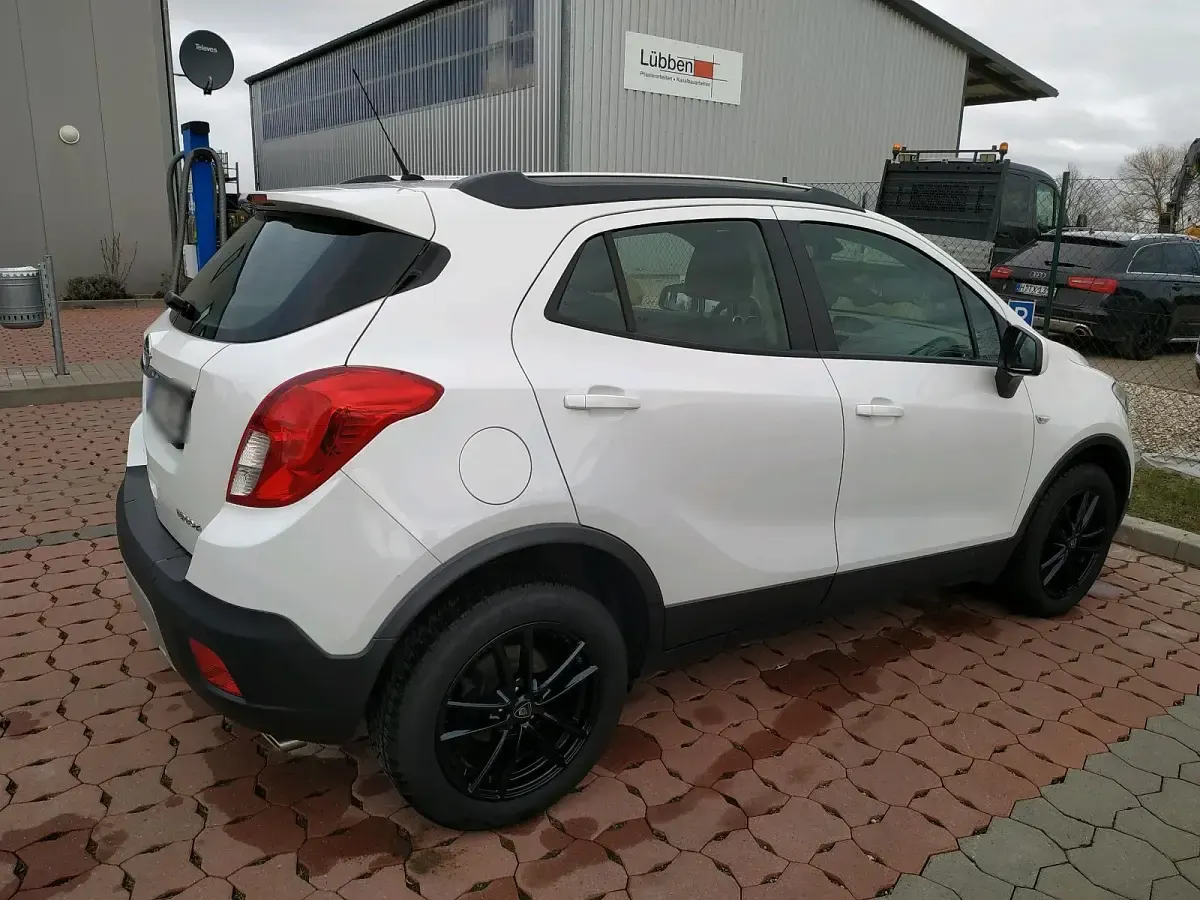 Gebraucht Opel Mokka 140 PS (102 kW) 2012 Weiß SUV