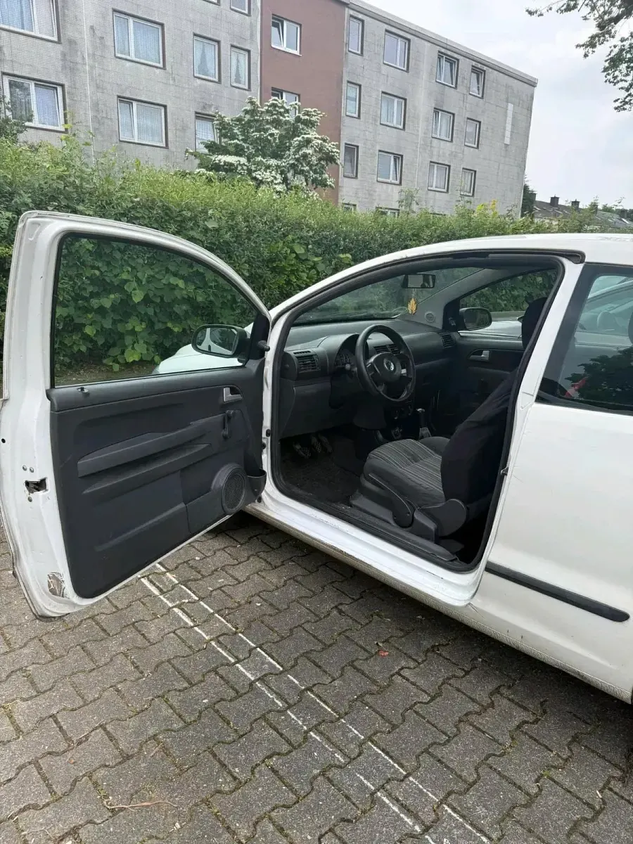 Gebraucht VW Fox 75 PS (55 kW) 2006 Weiß Kleinwagen