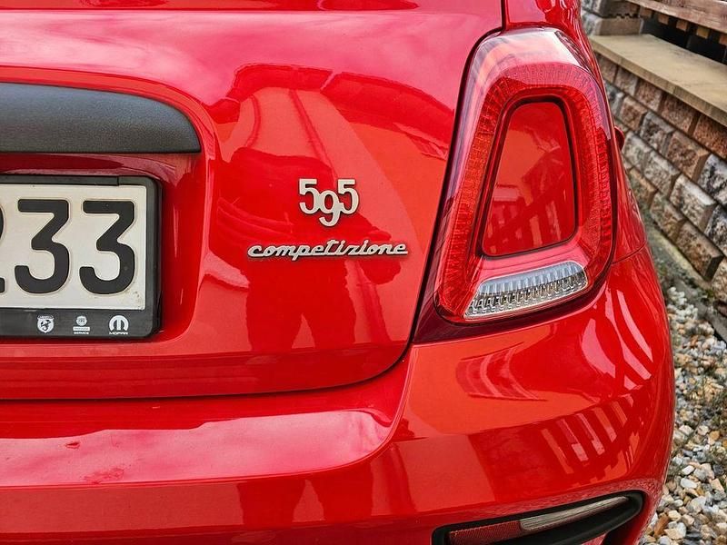 Gebraucht Abarth 595 Competizione 179 PS (131 kW) 2022 Rot Cabrio