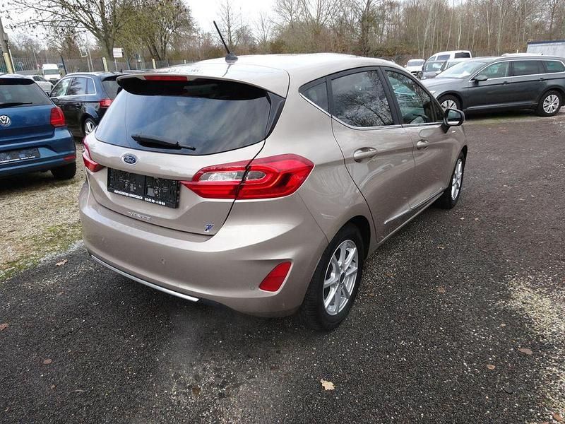 Gebraucht Ford Fiesta Vignale 101 PS (74 kW) 2018 Limousine