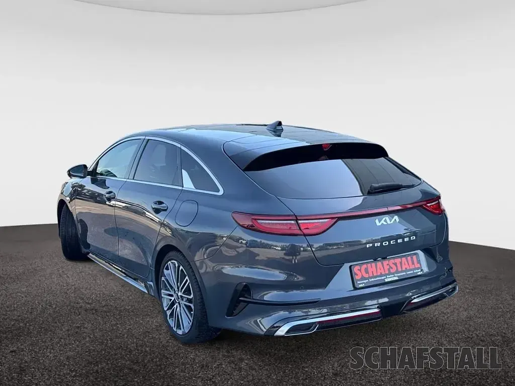 Gebraucht Kia ProCeed GT-Line 160 PS (117 kW) 2023 Grau (dark penta) Kombi