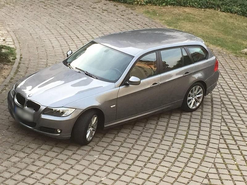 Gebraucht BMW 320 170 PS (125 kW) 2008 Grau Kombi