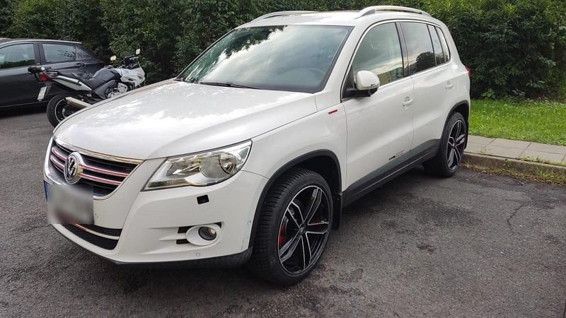 Weiß Gebraucht 2009 VW Tiguan Sport SUV | 9.000 € (Teuer) - Bild 1/4