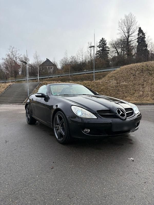 Gebraucht Mercedes SLK280 231 PS (169 kW) 2007 Schwarz Cabrio