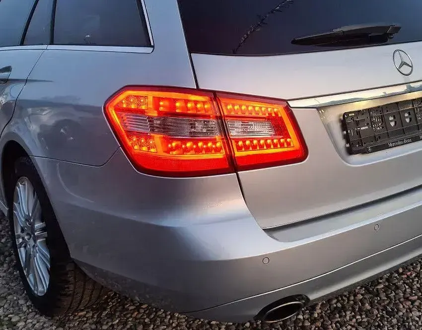 Gebraucht Mercedes E300 252 PS (185 kW) 2012 Silber Kombi