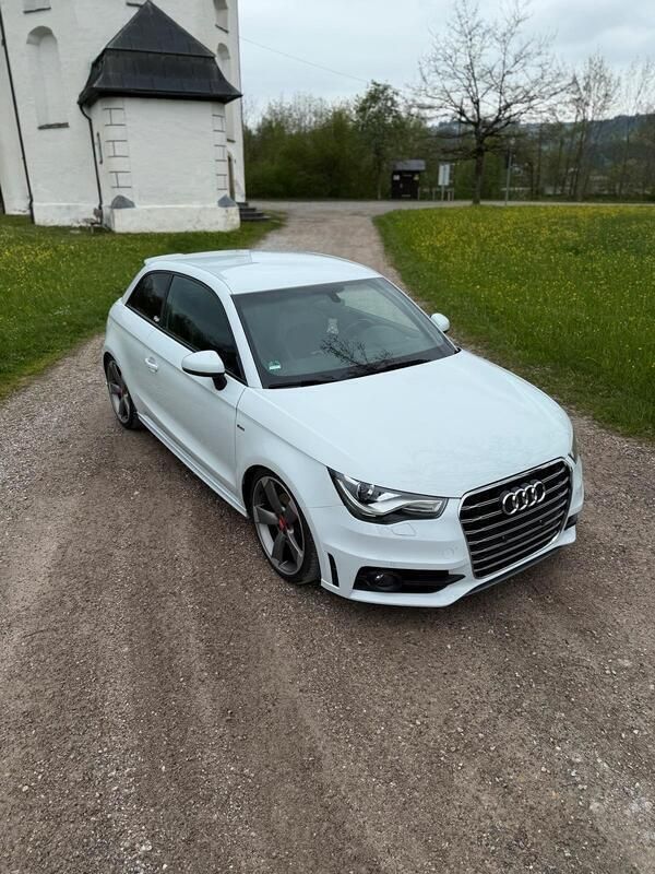 Weiß Gebraucht 2012 Audi A1 Comfort Kleinwagen | 8.999 € (Fairer Preis) - Bild 1/4