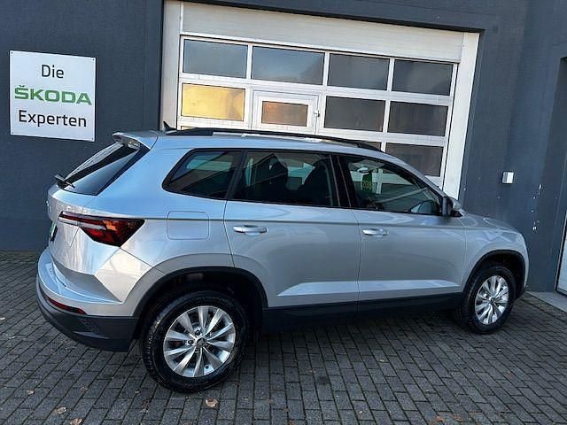 Gebraucht Skoda Karoq Selection 150 PS (110 kW) 2025 Silber SUV