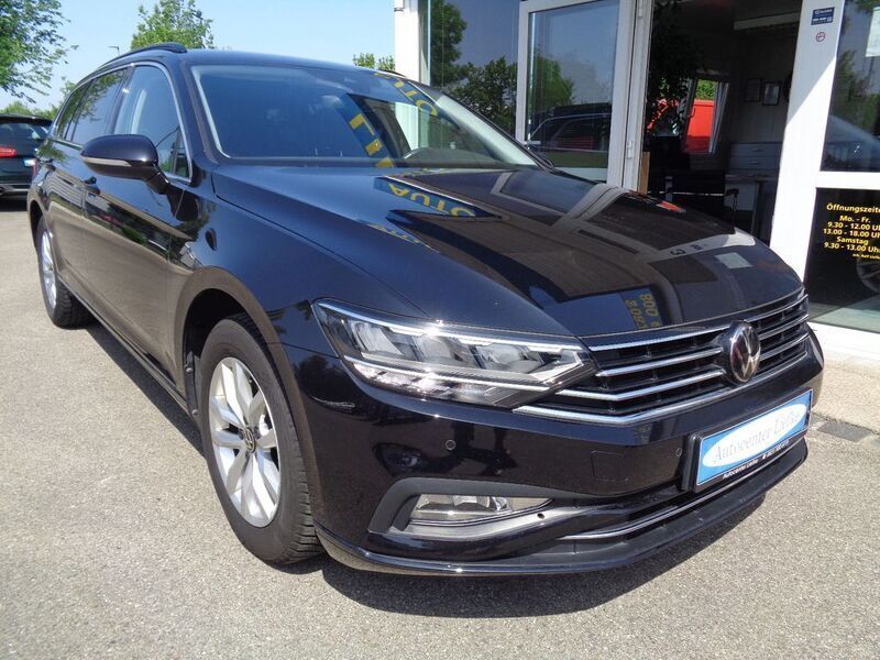 Schwarz Gebraucht 2022 VW Passat Business Kombi | 22.990 € (Guter Preis) - Bild 1/4