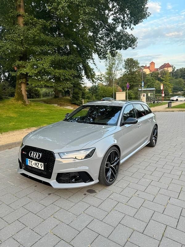 Gebraucht Audi RS6 725 PS (533 kW) 2018 Grau Kombi