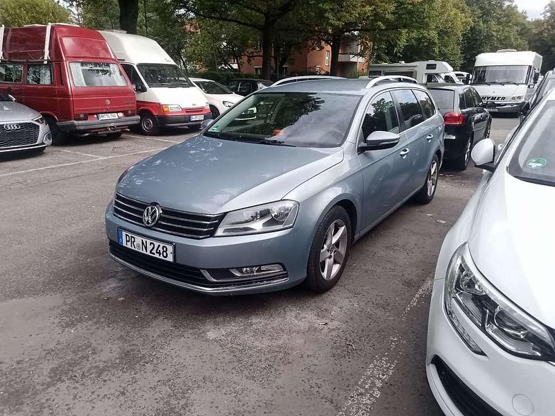 Gebraucht VW Passat Trendline 140 PS (102 kW) 2011 Kombi
