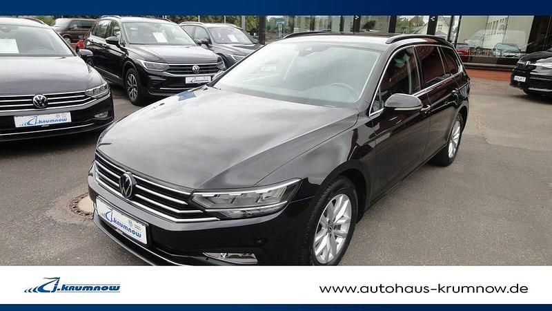 Schwarz Gebraucht 2023 VW Passat Business Kombi | 21.900 € (Fairer Preis) - Bild 1/4