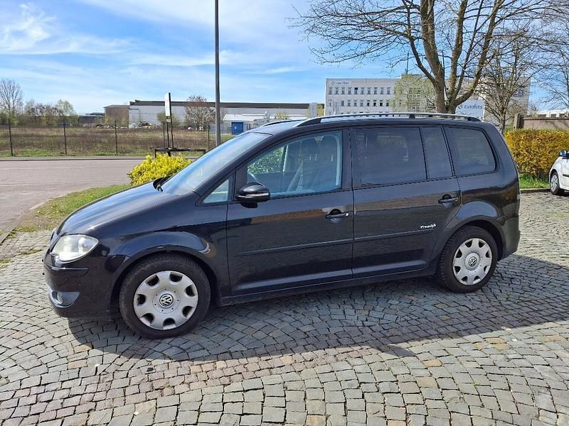 Gebraucht VW Touran 140 PS (102 kW) 2010 Schwarz Van / Kleinbus