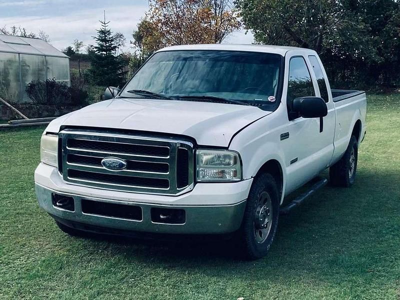 Gebraucht Ford F250 326 PS (239 kW) 2005 Weiß Pickup