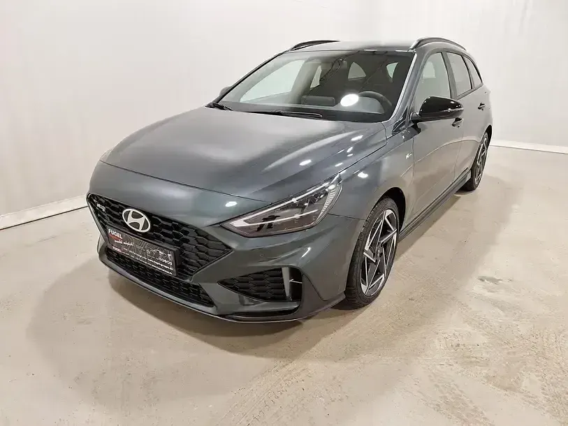 Neu Hyundai i30 N Line 140 PS (102 kW) 2025 Cypress green met. Kombi