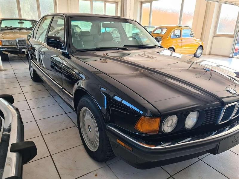 Gebraucht BMW 735L 218 PS (160 kW) 1989 Schwarz Limousine