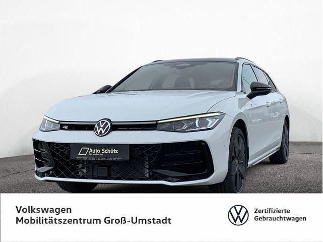 Weiß Gebraucht 2025 VW Passat R-line Limousine | 54.980 € (Teuer) - Bild 1/4